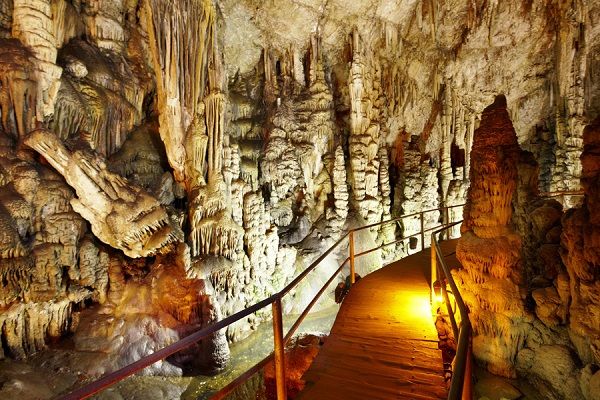 Caves to visit on the Costa Blanca, Caves of Canelobre