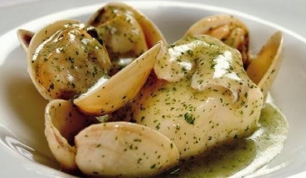 Hake Fillets with Clams in Salsa Verde