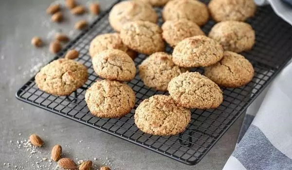 Spanish Almond Cookies Recipe 