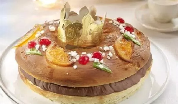 Roscón de reyes Epiphany Cake 